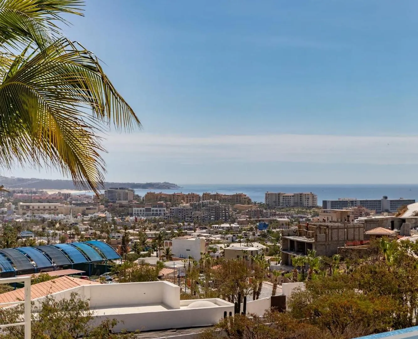 Dom wakacyjny 3Br Downtown Condo With Amazing Views Cabo San Lucas